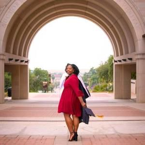 Meet your Posher, Antonia